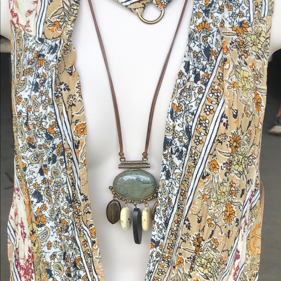 Necklace - Picture 2 of 3